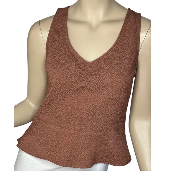 Express Sleeveless Peplum Top V Neck Size Small - Picture 2 of 7